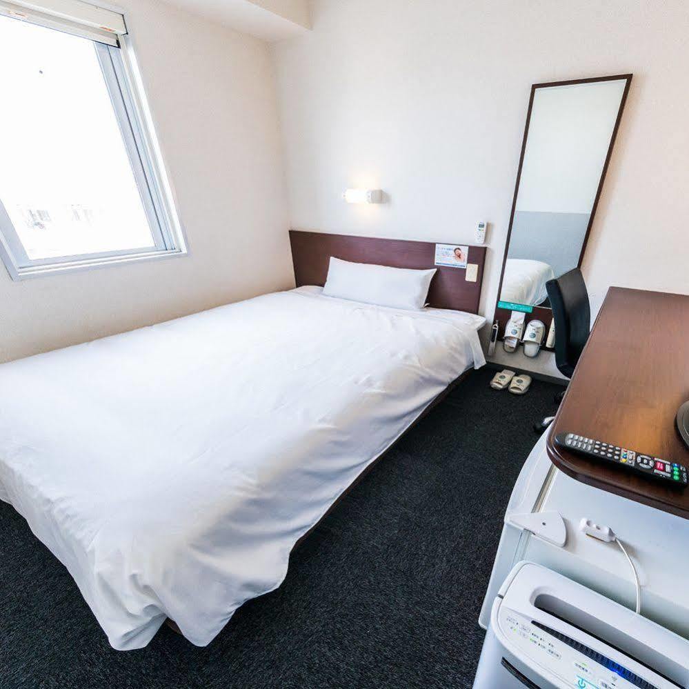 Super Hotel Naha Shintoshin Bagian luar foto